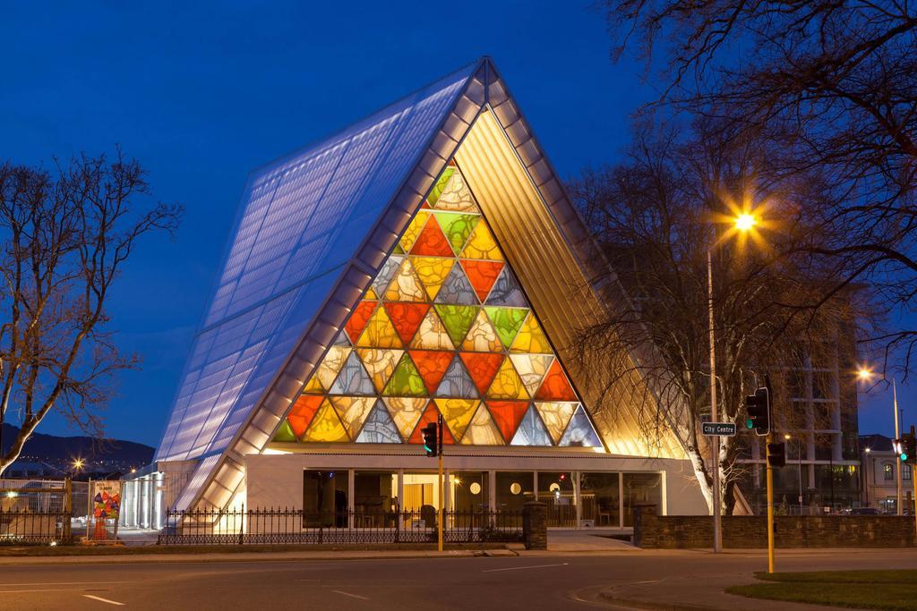 Ramada Suites By Wyndham Christchurch City Esterno foto