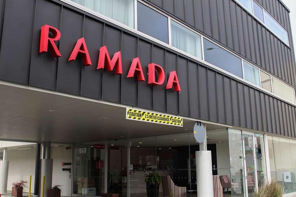 Ramada Suites By Wyndham Christchurch City Esterno foto